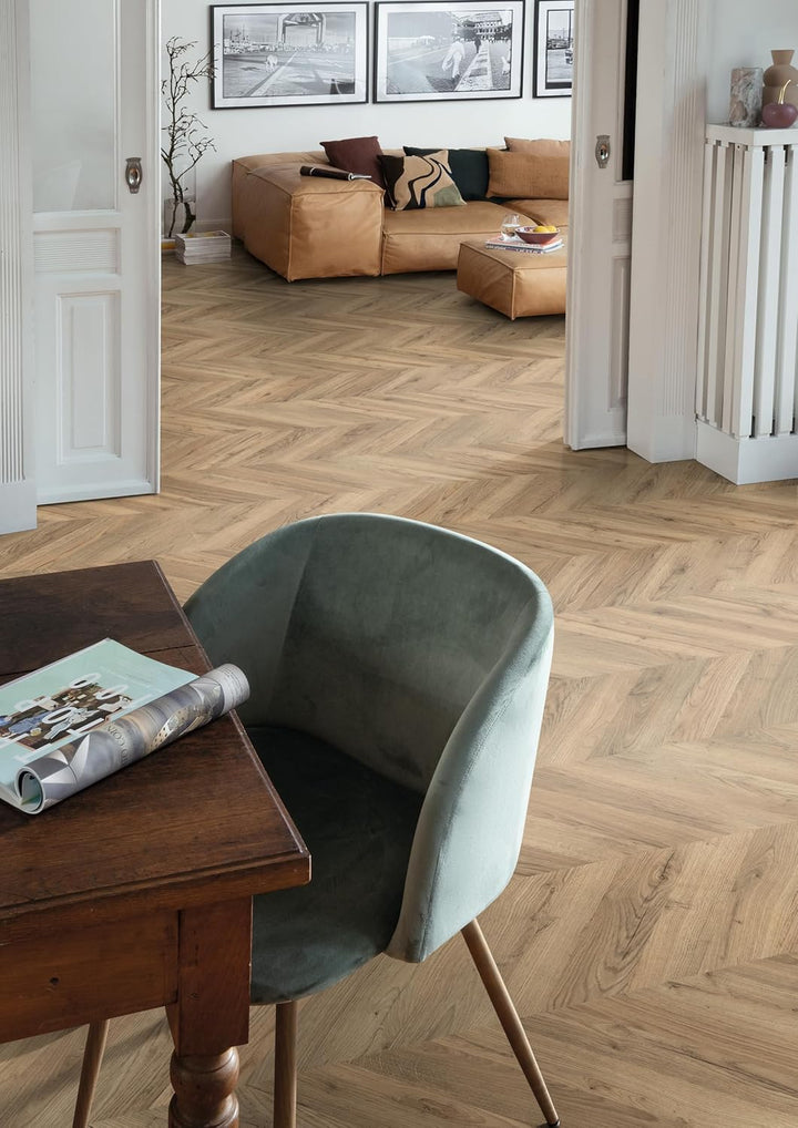 EGGER NatureSense Laminat EL203F Rillington Eiche dunkel 1292x327x8mm (2,535m²) 2,535m² | Boden, 2,5