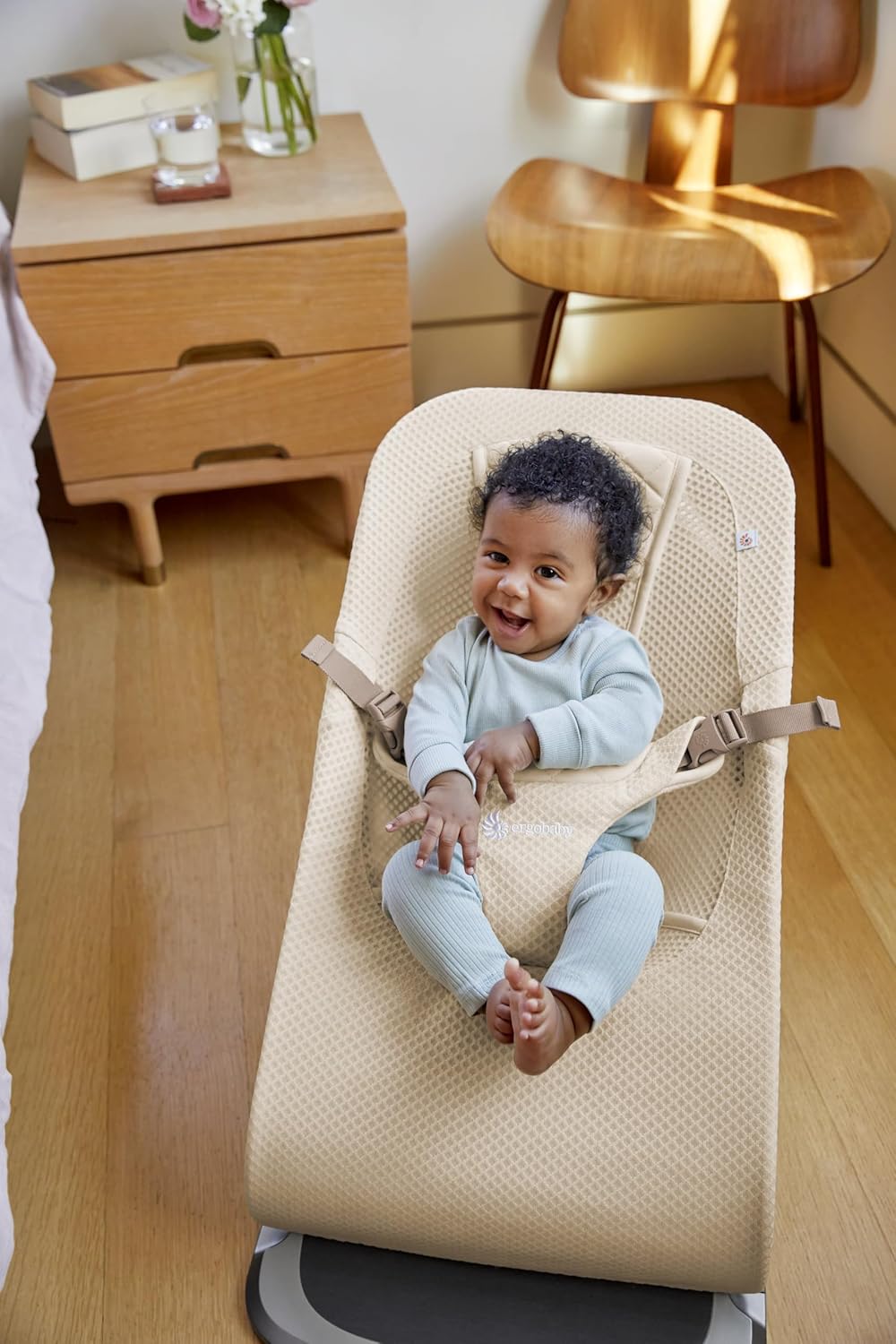 Ergobaby 3-in-1 Evolve Bouncer Mesh, Ergonomische Babywippe für Neugeborene ab Geburt bis zum Kleink