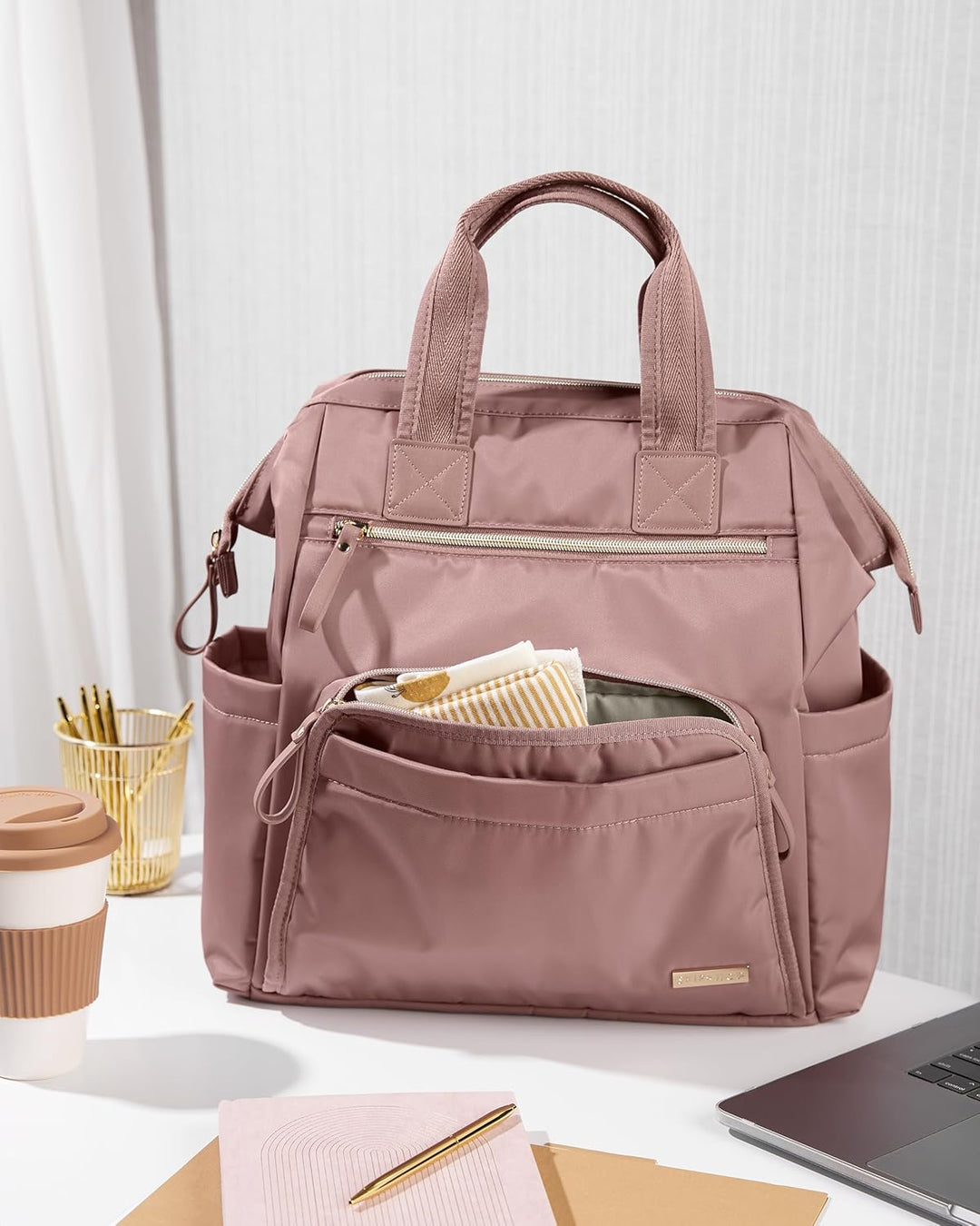 Skip Hop Wickeltaschen-Rucksack: Mainframe grosse Kapazität, breite offene Struktur mit Wickelunterl