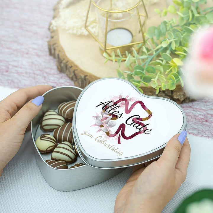 STEMPEL-FABRIK – personalisierbare Herzdose mit Name oder Wunschtext – Aquarell Motiv mit rotem Klee
