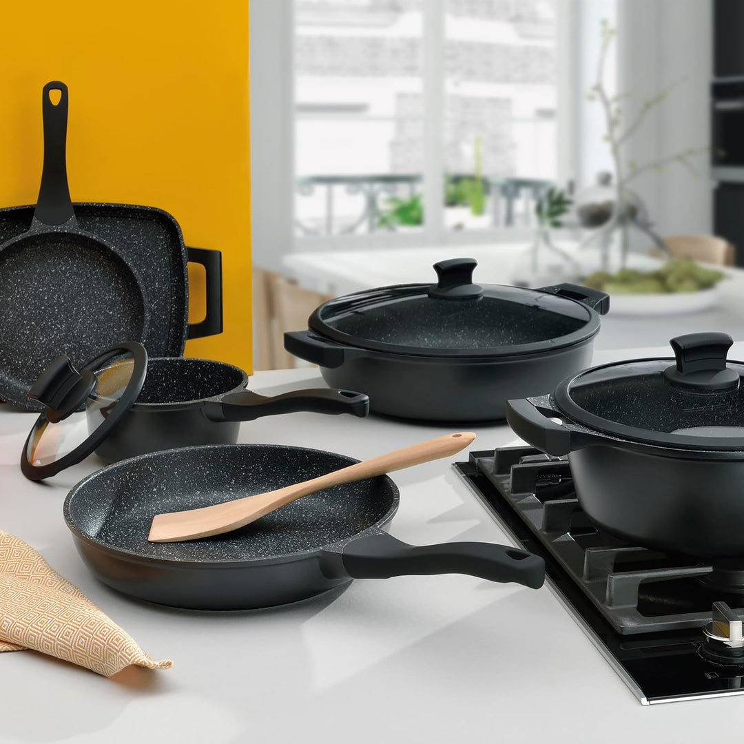 kela Kochtopf Stella Nova, Ø 20 cm, 2,2 L, Aluguss, schwarz, Allherdboden, antihaftbeschichtet, mit