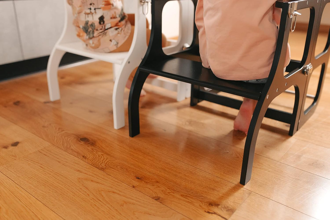 Klappbarer Lernturm mit Sitzfunktion, 45 cm Stehhöhe, Step’n’Sit, Lernturm mit Sitz und Tisch umklap