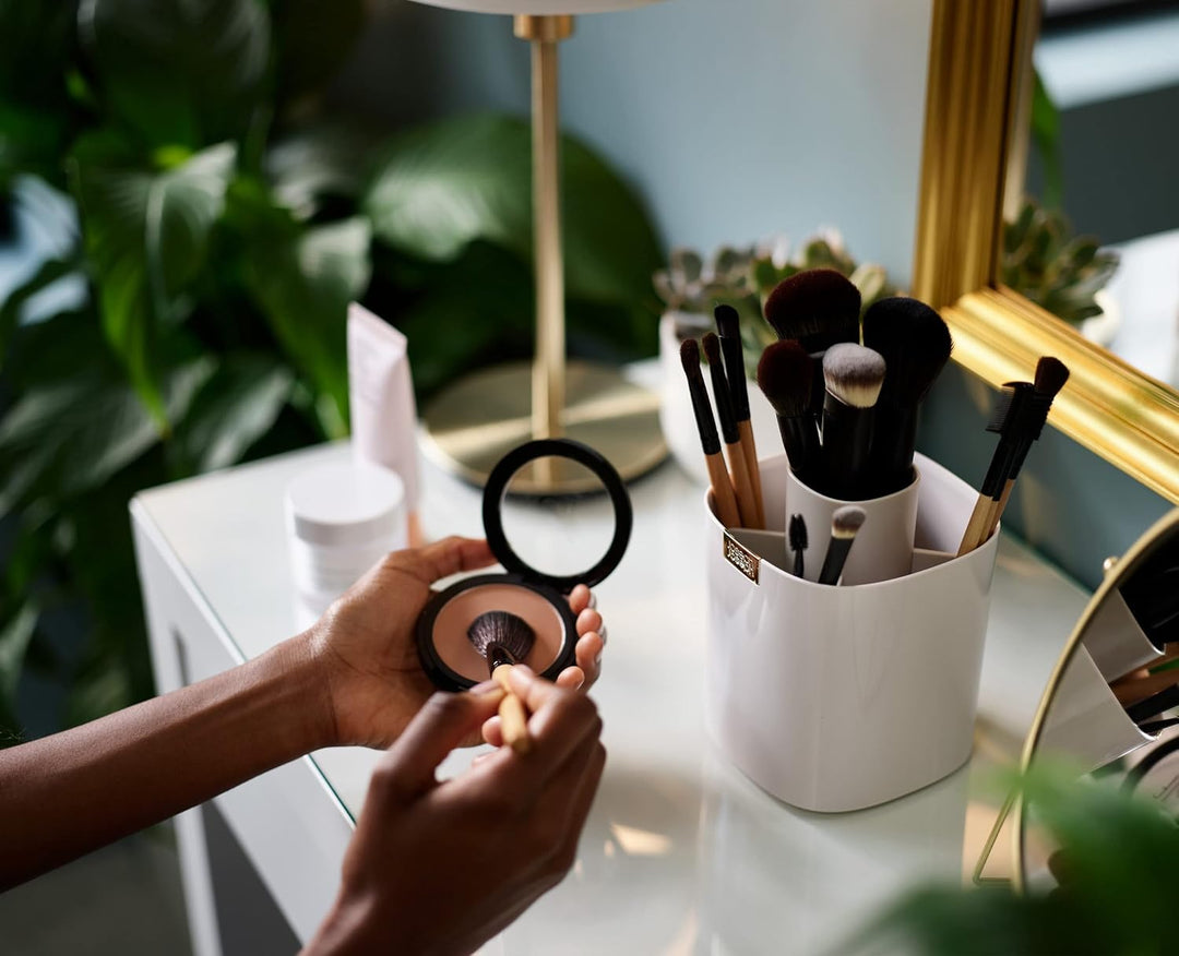 Joseph Joseph Viva - Gestufter Make-up-Pinseltopf Veranstalter mit Unterteilungen für Pinsel, Eyelin