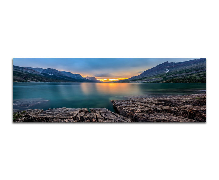 Paul Sinus Art Panoramabild auf Leinwand und Keilrahmen 150x50cm Nationalpark Felsen Berge See Sonne