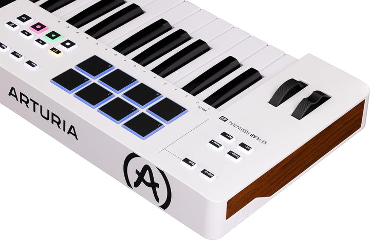 Arturia - KeyLab Essential 49 mk3 - MIDI Controller-Keyboard für die Musikproduktion - 49 Tasten, 9