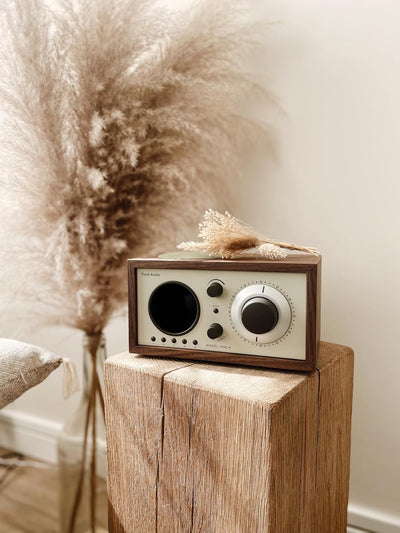 Tivoli Audio Model One+ FM/DAB+ Radio mit Bluetooth und Fernbedienung (Walnuss/Beige) Walnuss /