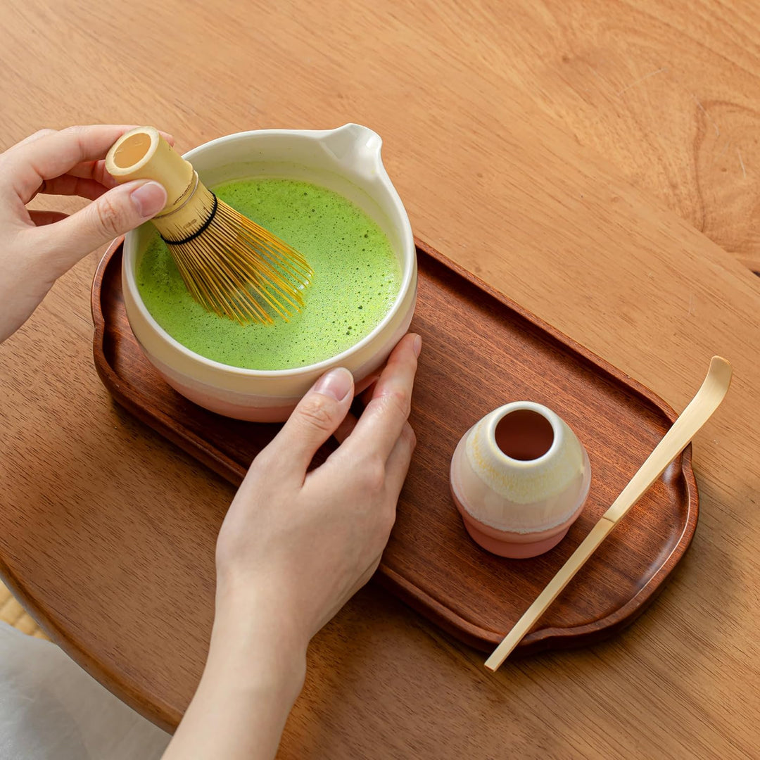 Goodwei Matcha-Set komplett mit hochwertiger Matcha Schale aus Keramik mit Ausgiesser, Matcha Besen