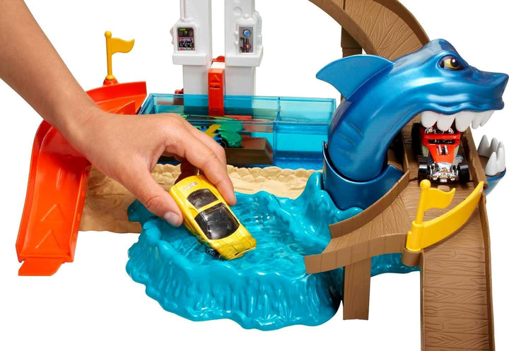 Hot Wheels BGK04 - City Color Shifters Hai-Attacke Spielset, Spielzeug Autorennbahn ab ab 4 Jahren,