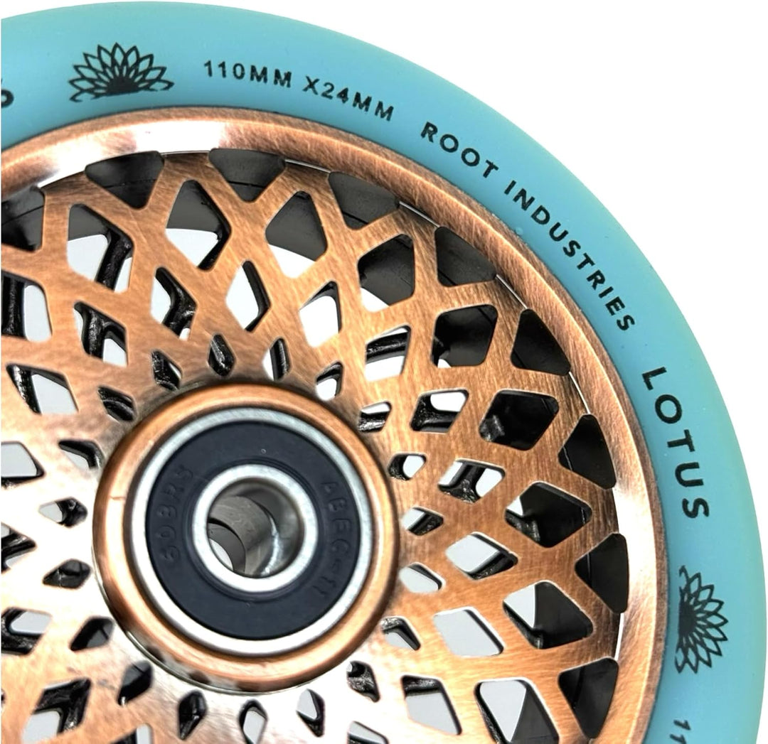Root Industries Lotus Stunt-Scooter Rolle 110mm + Fantic26 Sticker (Kupfer/Pu Isotope) Kupfer/Pu Pin