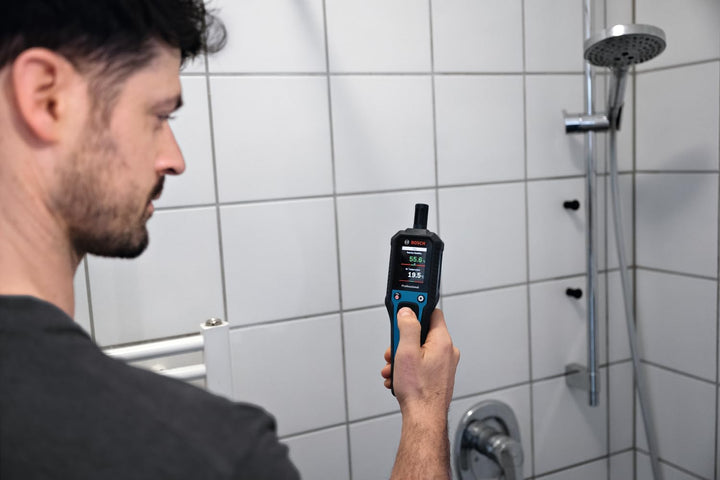 Bosch Professional Thermo-Hygrometer GDH 1-17 (Echtzeit-Messwerte, kontrastreiche Farb-LCD-Anzeige,