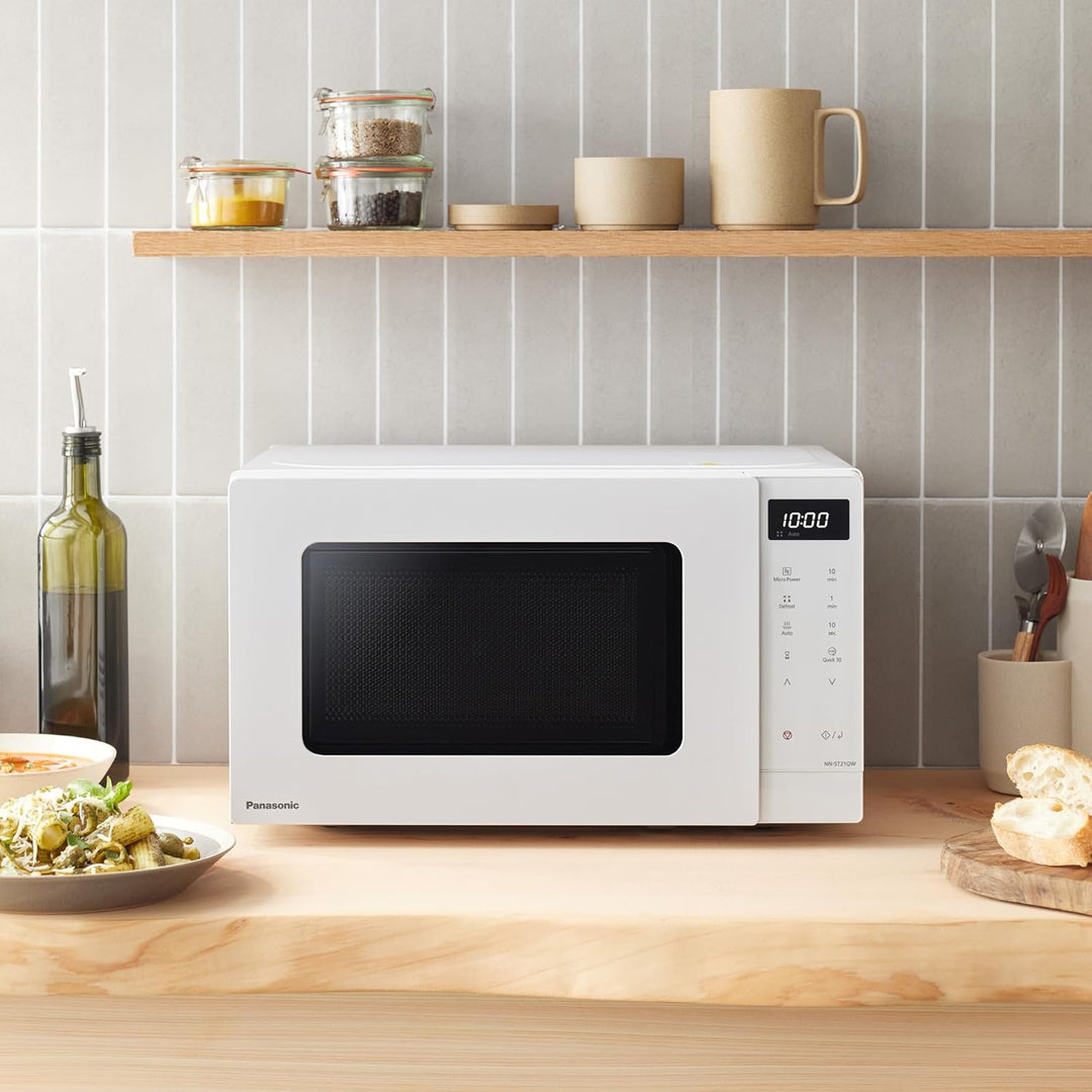 Panasonic NN-ST21QWEPG 20L Solo-Mikrowelle mit Drehteller, 800 W, automatisches Auftauen, 11 Automat