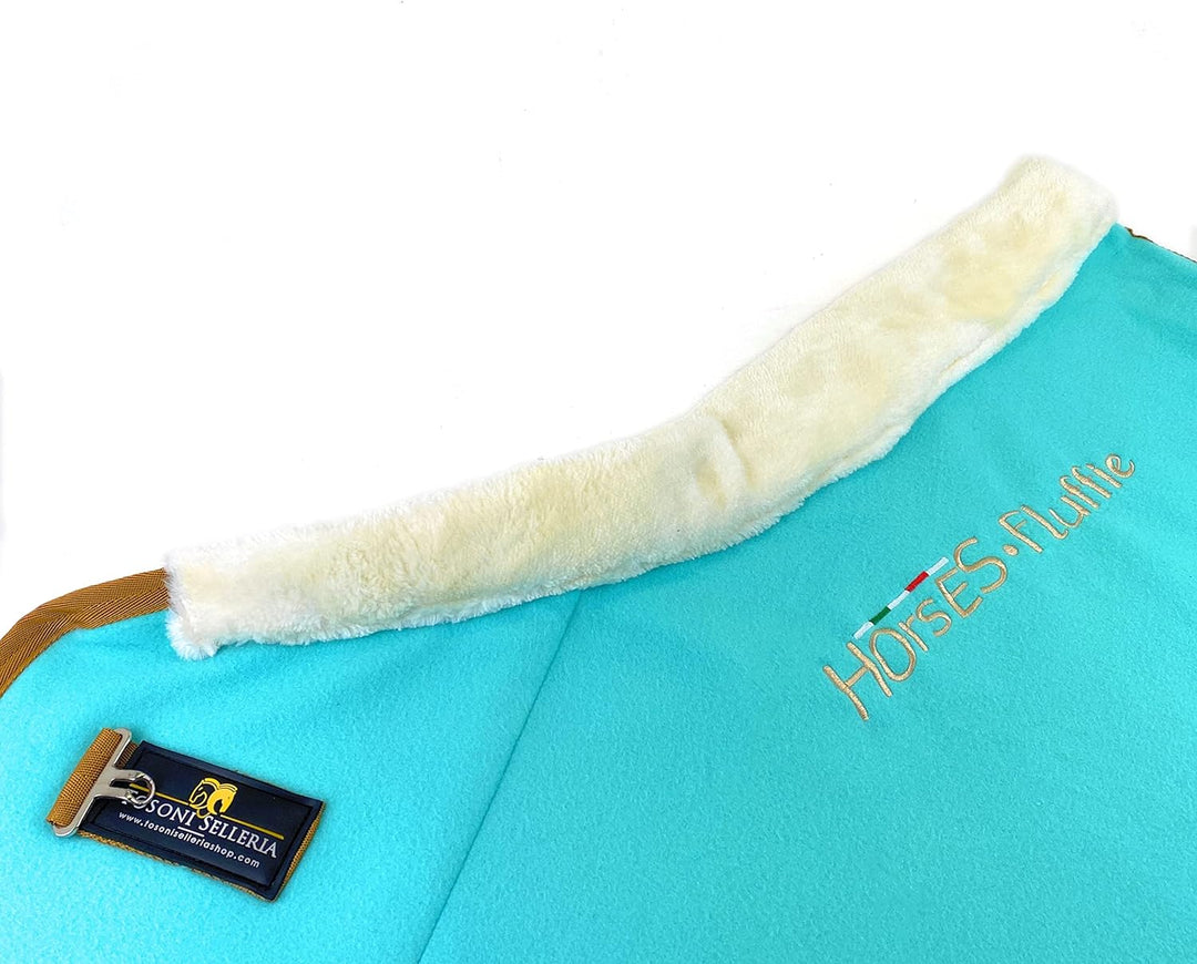 Horses, Flauschige Pile-Pferdedecke mit Pelleinsatz am Hals, für Spaziergänge ideal und bequem, mit