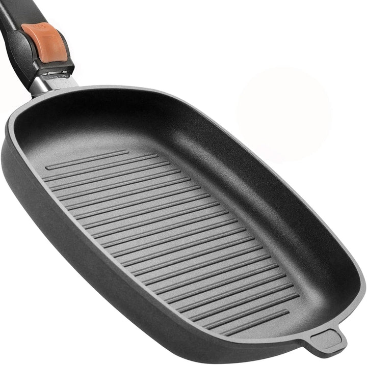 SKK viereckige Grillpfanne 26x26 cm - induktionsgeeignet - flache eckige Antihaft Steakpfanne geripp