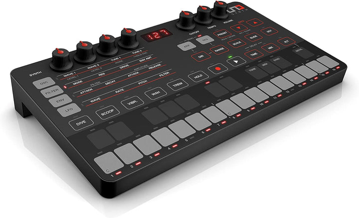 IK Multimedia IP-UNO-SYNTH-IN Echte Analog-Synthesizer