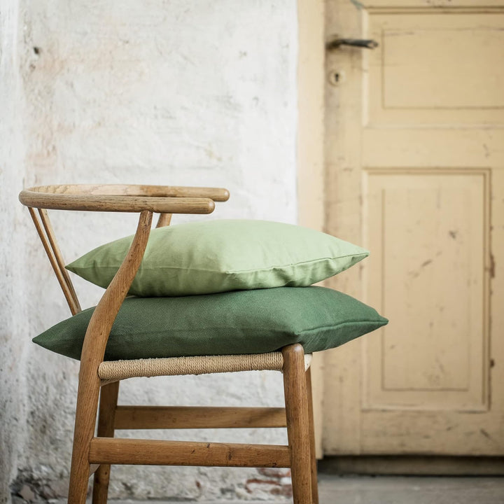 LINUM Annabell Elegant Kissenhülle 40x40 cm 2er-Pack, 100% Baumwolle, Maschinenwaschbar, Dunkel Oliv