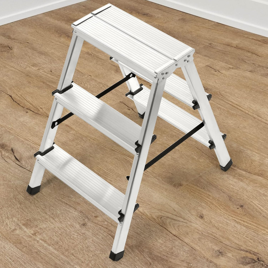 KADAX Trittleiter aus Aluminium 3 Stufen, Klapptritt bis 125kg, Stufenleiter mit Antirutschstufen, S