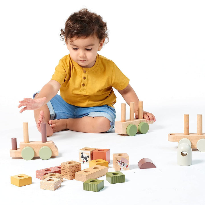 Tiny Love hölzerner Stapelzug, Holzzug Baby, Zug Spielzeug Holz mit 3 Waggons und 14 stapelbaren Spi