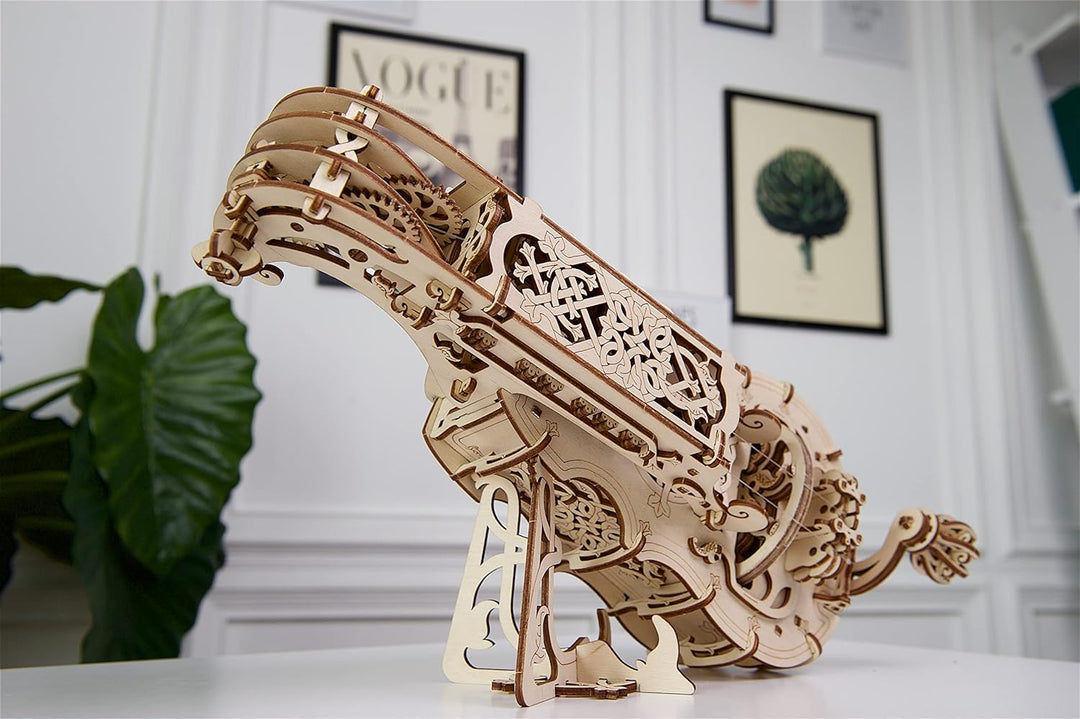 UGEARS Drehleier 3D-Holzpuzzle – Musikinstrument aus Holz, mechanischer Modellbausatz zum Bauen – DI