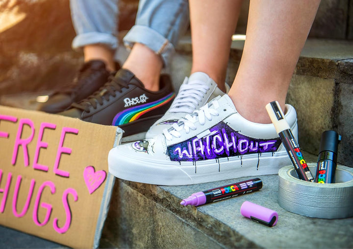 POSCA - Acrylmarker Sneaker Set 8 Farben für helle Oberflächen | Marker mit feinen und extra feinen