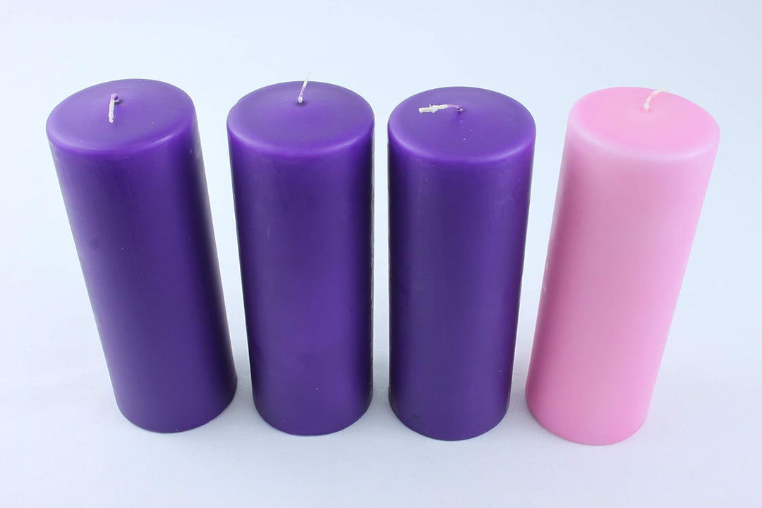 Set mit 4 Kerzen advent aus Wachs in zwei Farben: Violett und Rosa. Masse: Höhe cm 19 - Durchmesser