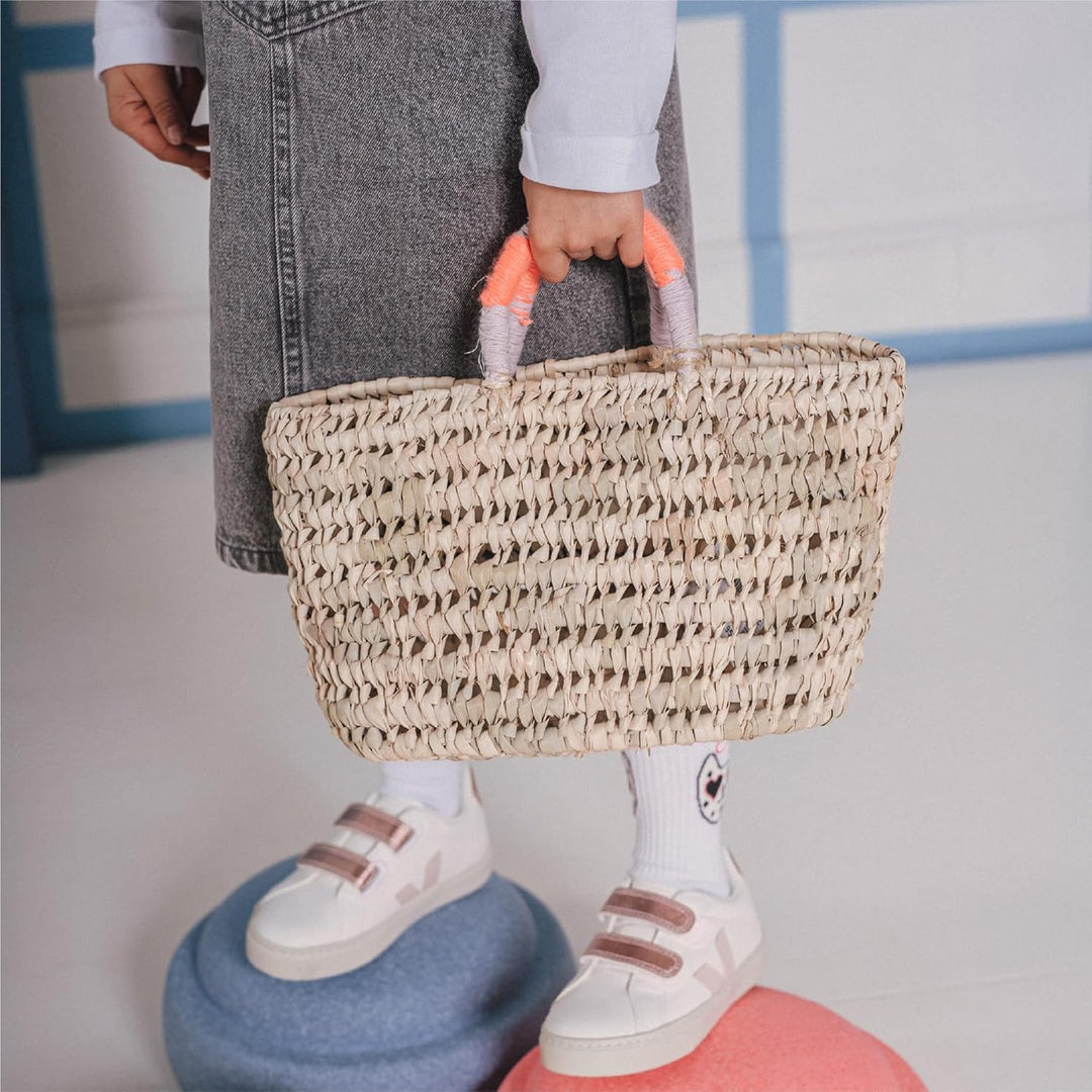 kikadu Kids Shopper Pink aus Palmenblätter, 18 x 7 x 17 cm, nachhaltiger Einkaufskorb für Kinder ab