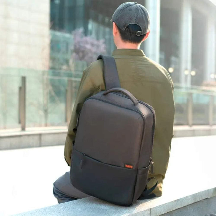 XIAOMI Commuter Backpack, 18L, schlanker Business-Tagesrucksack, Dark Gray