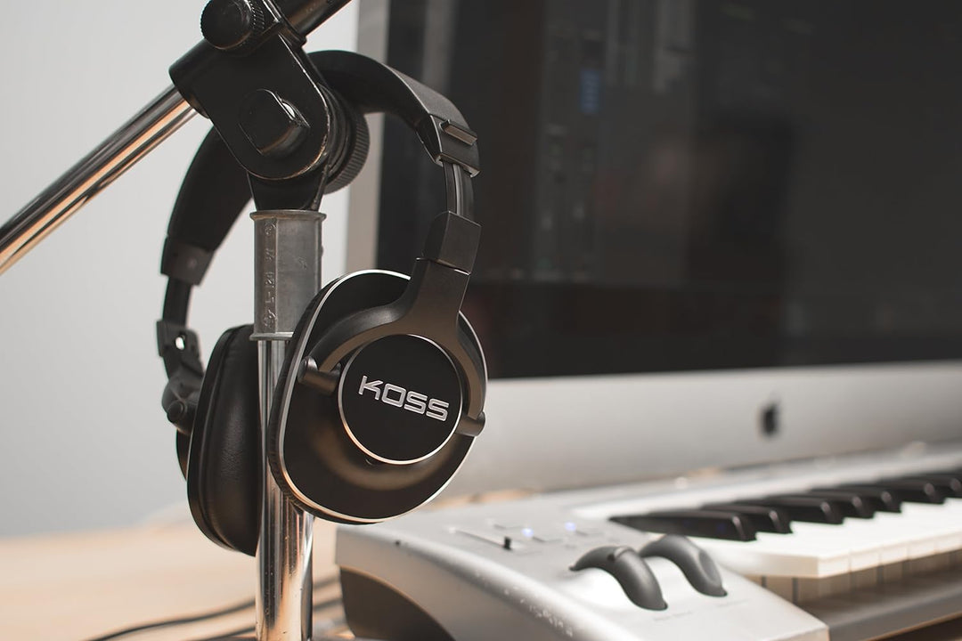 Koss Pro 4S Dynamischer Studio Kopfhörer mit Drehbaren Ohrmuscheln aus Memory-Foam Kompatibel mit iP