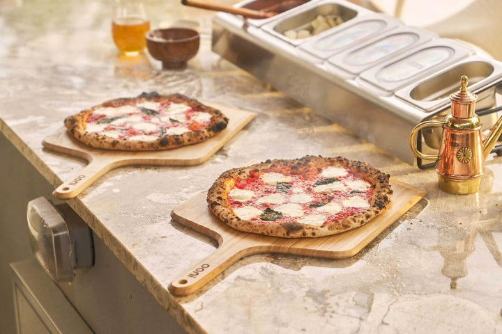 Ooni Pizzaschieber aus Bambus (35 cm) – Hochwertiger Pizzaschieber &amp; Servierbrett – Pizzabrett &amp; Piz