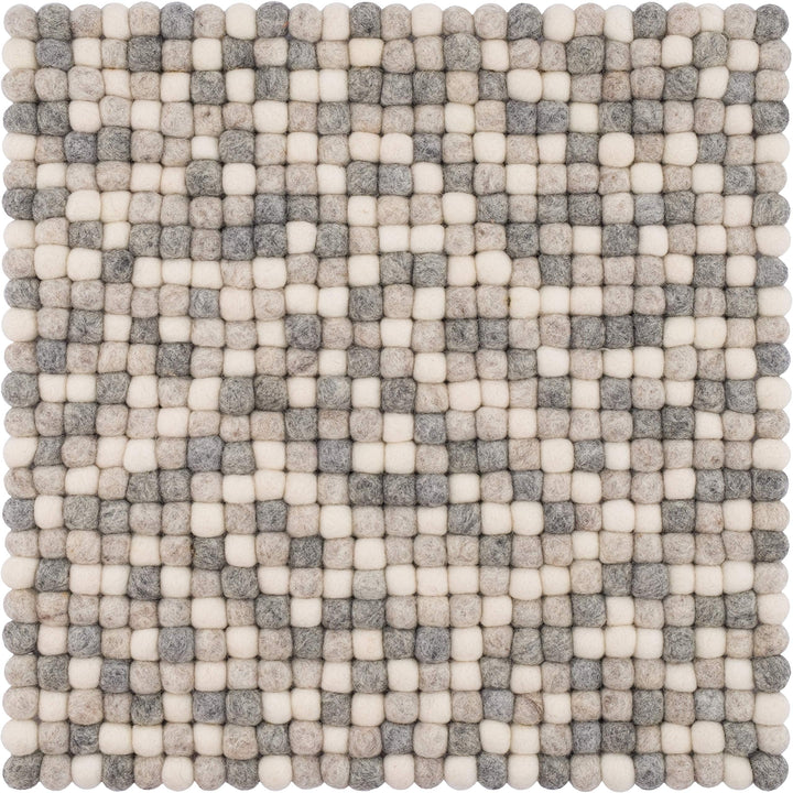 myfelt Filzkugel-Sitzauflage Stuhlauflage - Hella - quadratisch, 36x36 cm, Multi naturfarben hell, N