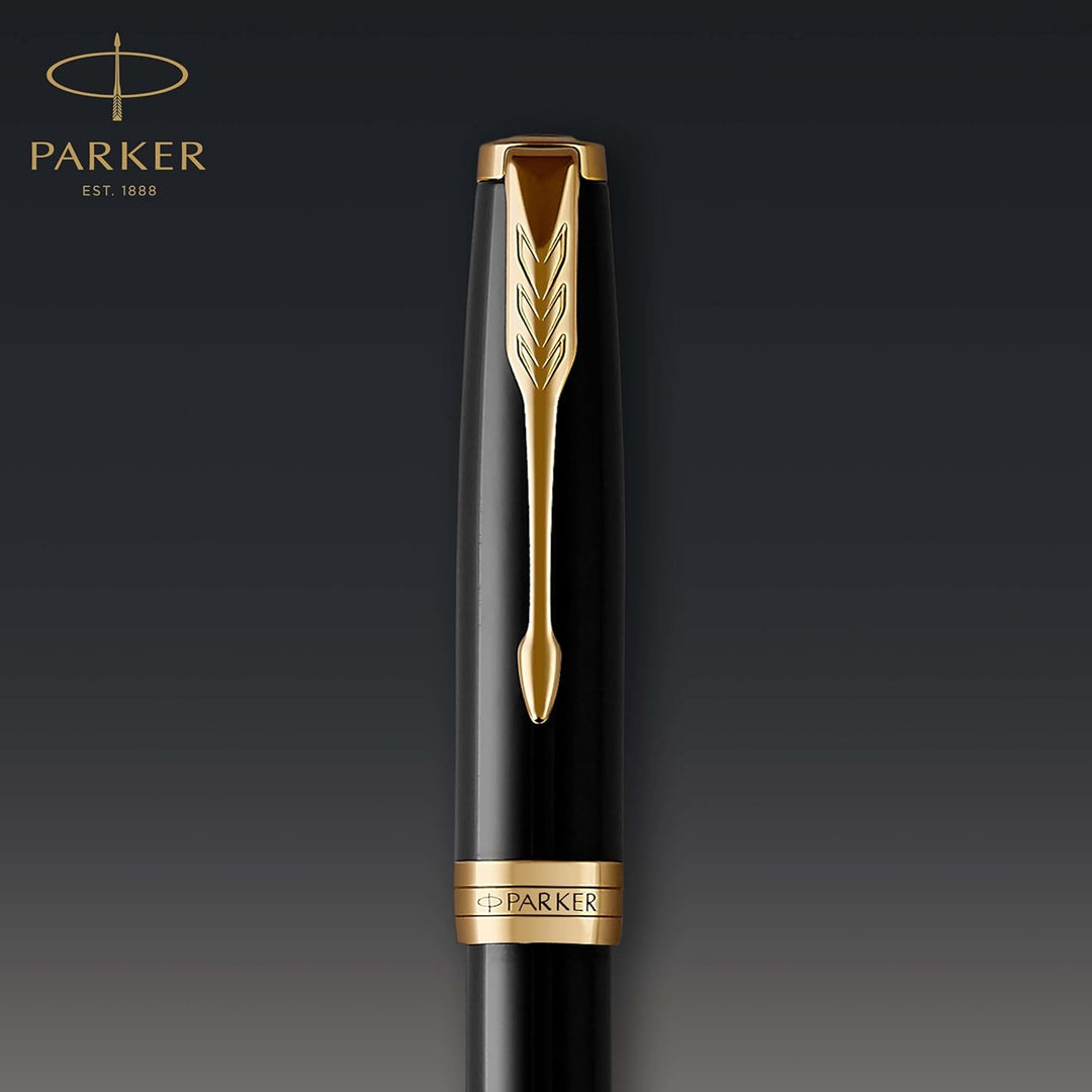 Parker Sonnet Füller | Schwarze Lackierung mit Goldzierteilen | Füllfederhalter mit feiner Feder | G