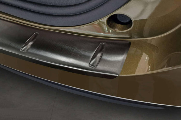Ladekantenschutz aus Edelstahl in anthrazit mit 3D Abkantung passend für Skoda Kodiaq II ab 12/2023
