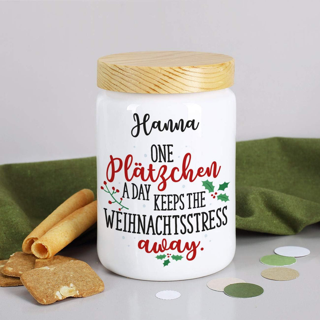 Herz & Heim® Keksdose personalisiert mit Ihrem Wunschnamen zu Weihnachten für Ihre Plätzchen (Spruch