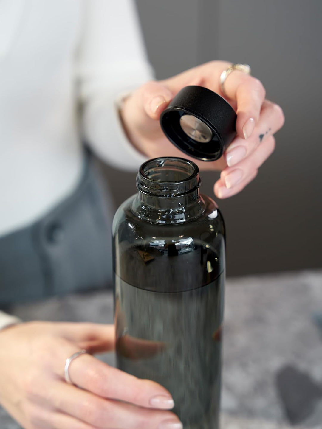 spottle Trinkflasche Glas 1L - Glasflasche in 500ml - 750ml oder 1 Liter - Glas Wasserflasche für Ko
