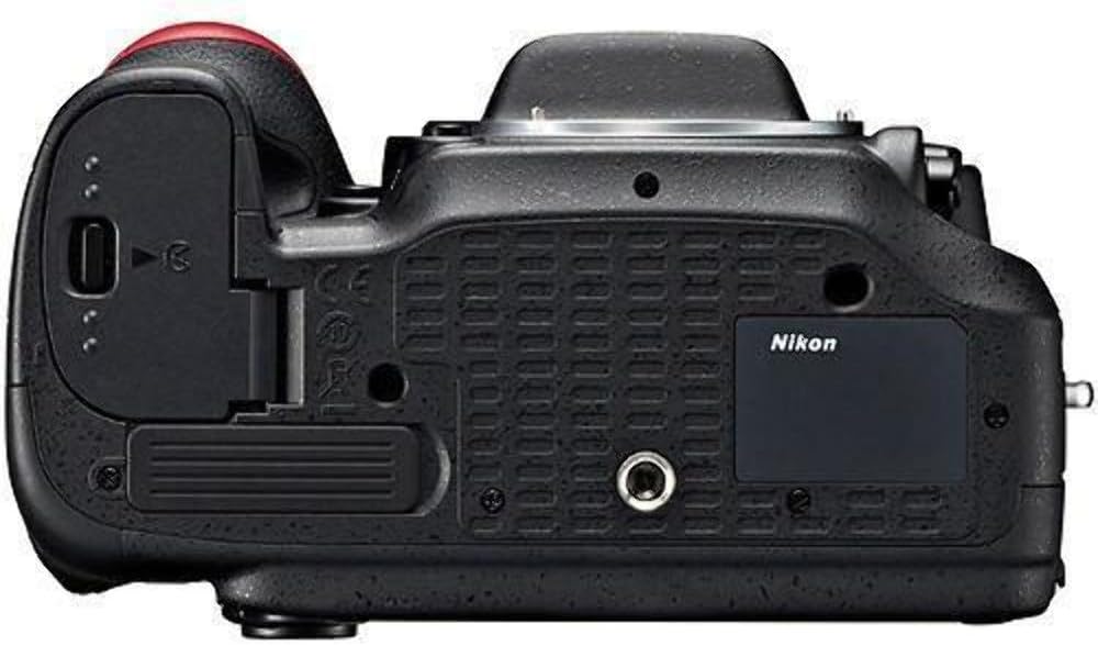 Nikon D7100 SLR-Digitalkamera (24 Megapixel, 7,8 fach opt. Zoom, 8 cm (3,2 Zoll) TFT-Monitor, Full-H