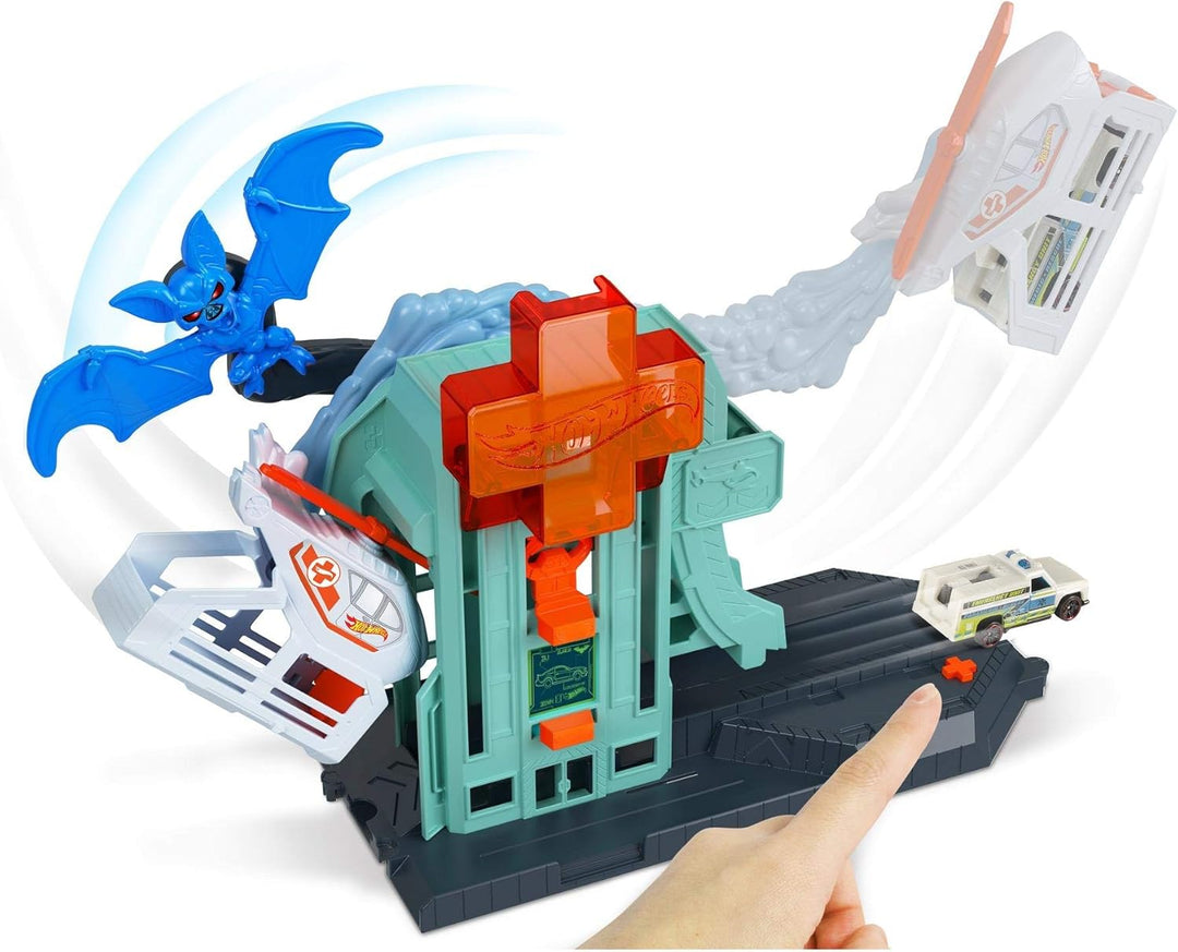 Hot Wheels GJK90 - City Bat-Blitz Krankenhausangriff Spielset zum Herumschieben und Geschichtenerzäh