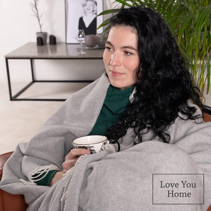 LYHome Kaschmir Decke mit Merino - Luxus Tagesdecke Kuscheldecke Wolldecke Sofadecke und Couchdecke,