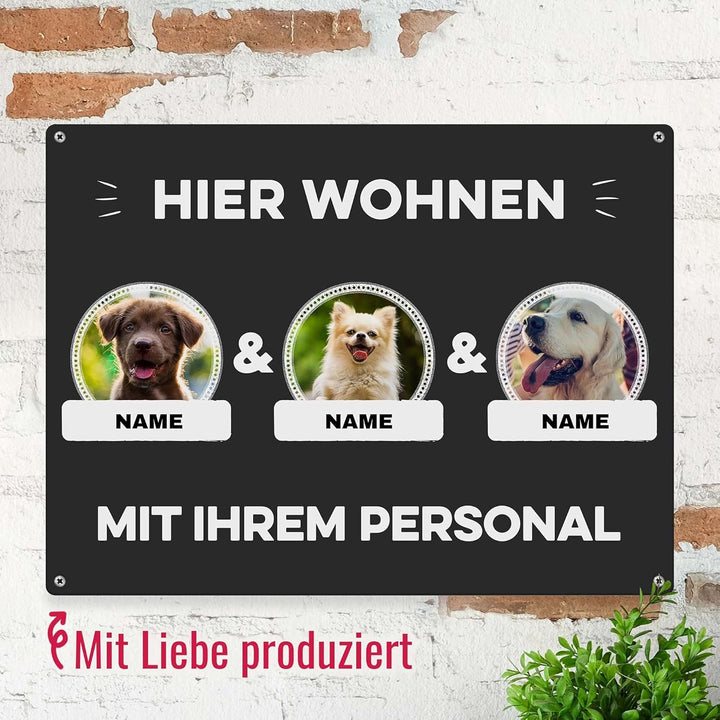 Hunde Schild personalisiert - Hier wohnt mit Personal - Metallschild mit Foto und Name für aussen, w