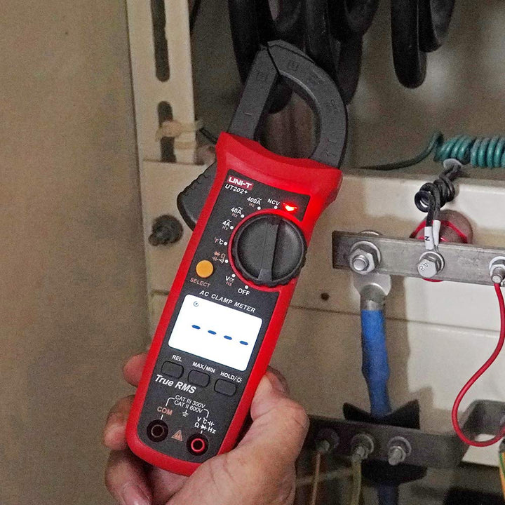 UNI-T UT202+ Multimeter Auto Range True RMS Clamp Meter with LCD Display Strommesszange