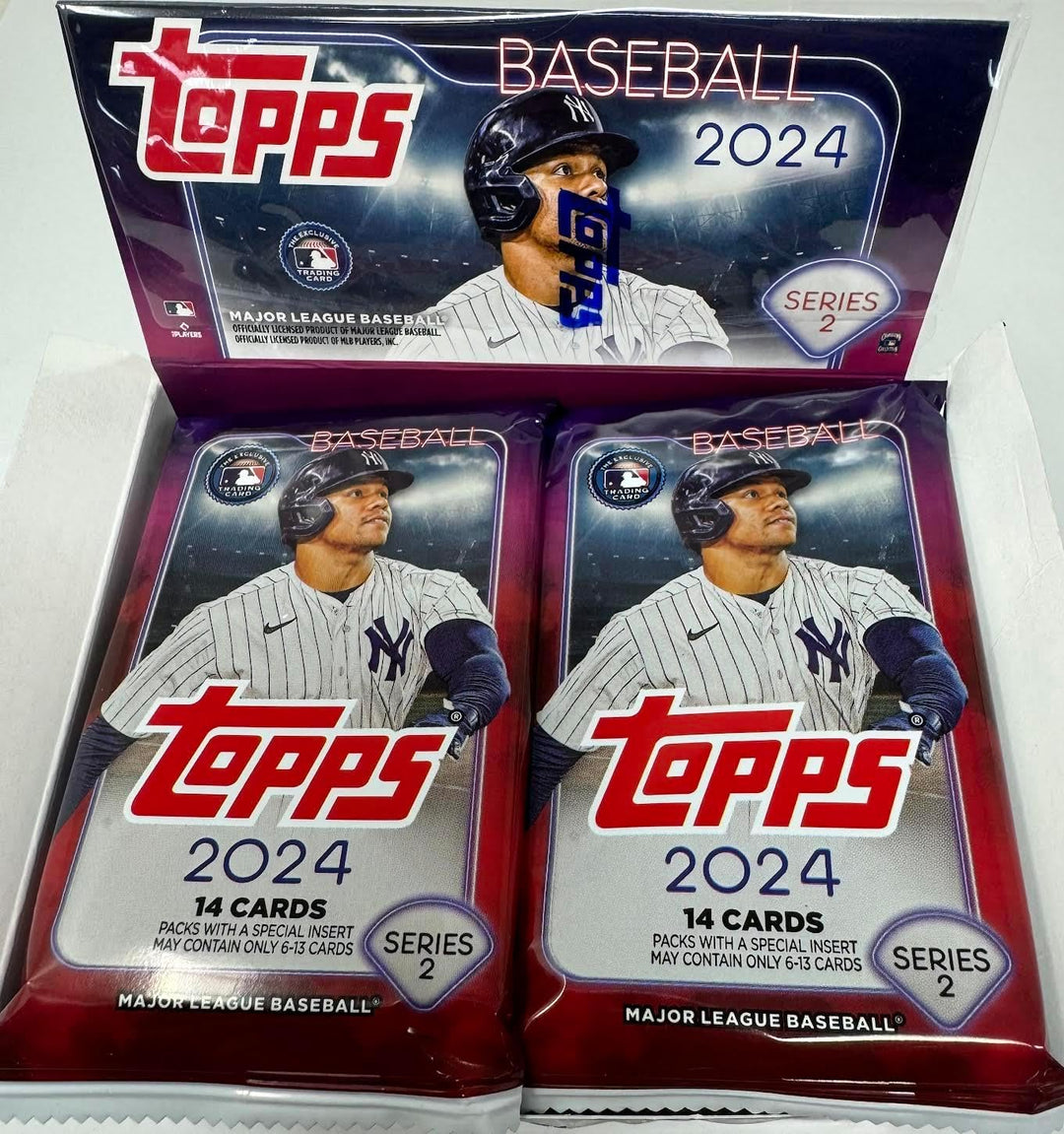 2024 Topps Series 2 Baseball-Einzelhandelspackungen, 2 Einzelhandelspackungen, klein, Marineblau/Rot