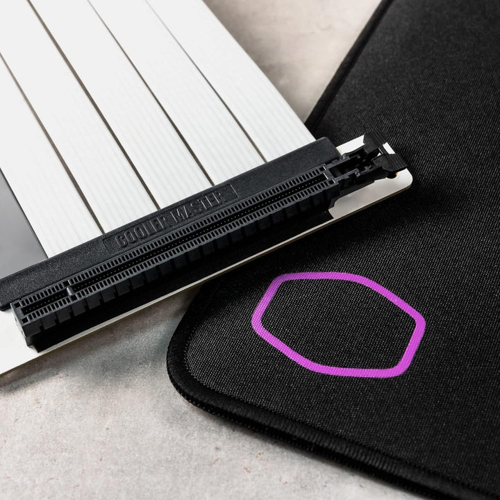 Cooler Master MasterAccessory Riser-Kabel PCIe 4.0 x16 300 mm V2 – EMI-abgeschirmtes, ultraflexibles