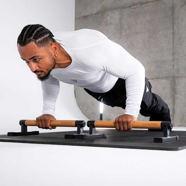 GORNATION Parallettes, inkl. Grip Tape, Calisthenics Equipment für Handstand & Push Ups, Liegestützg