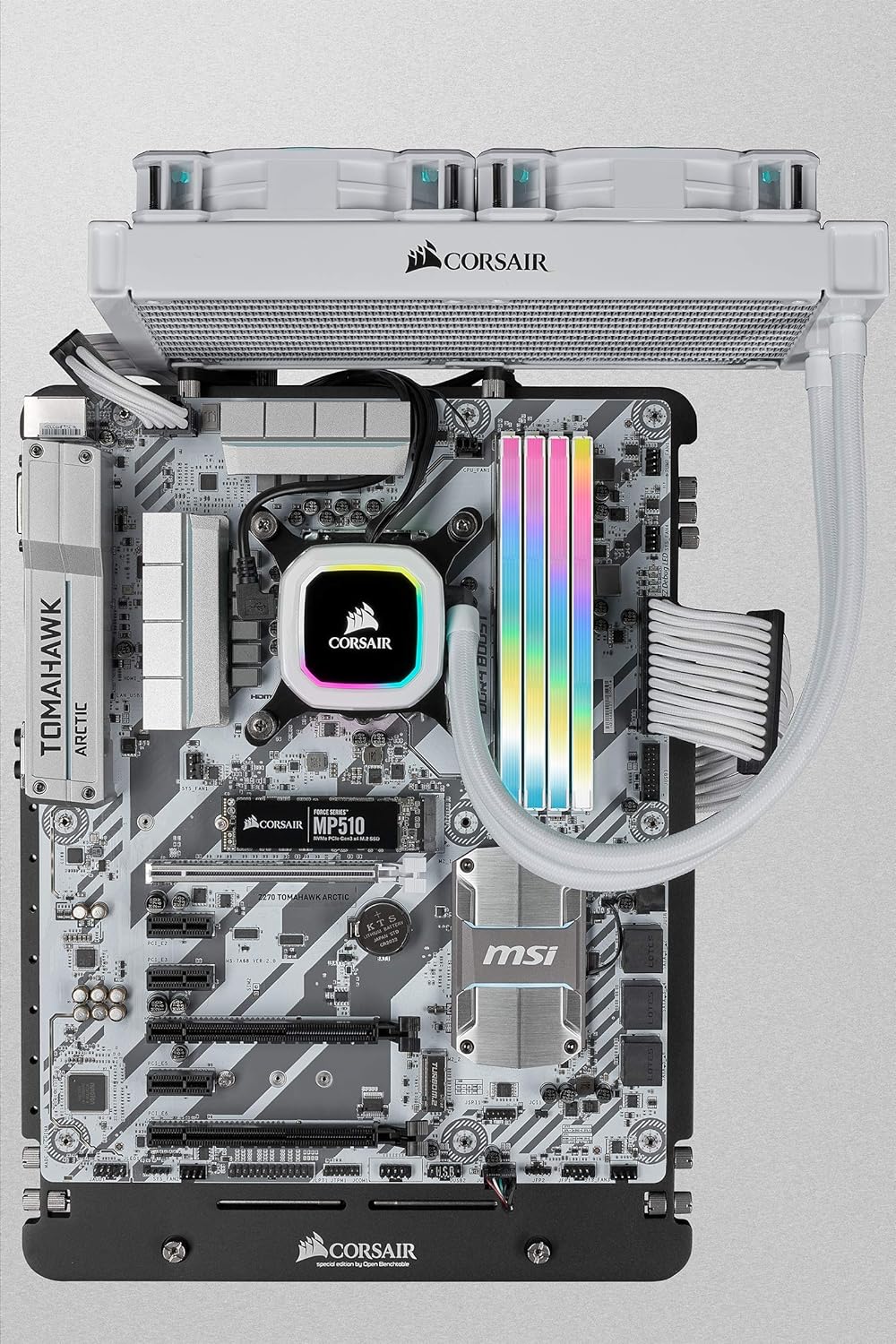 Corsair RGB PRO SL 32GB (4x8GB) DDR4 3600MHz C18 - White, CMH32GX4M4D3600C18W, weiss