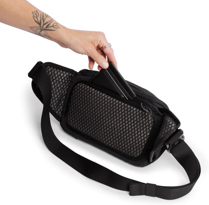 MOMENT Slate Sling | 4 Liter Volumen | Flexible Innenaufteilung | verstecktes Fach für Wertgegenstän