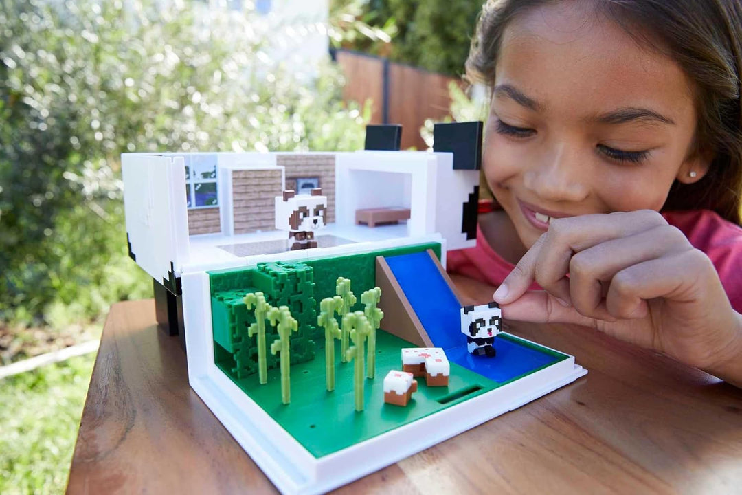 MINECRAFT Mob Head Minis Panda Spielhaus Spielset - 2-etagiges Haus, 2 Panda-Figuren, Wasserrutsche,