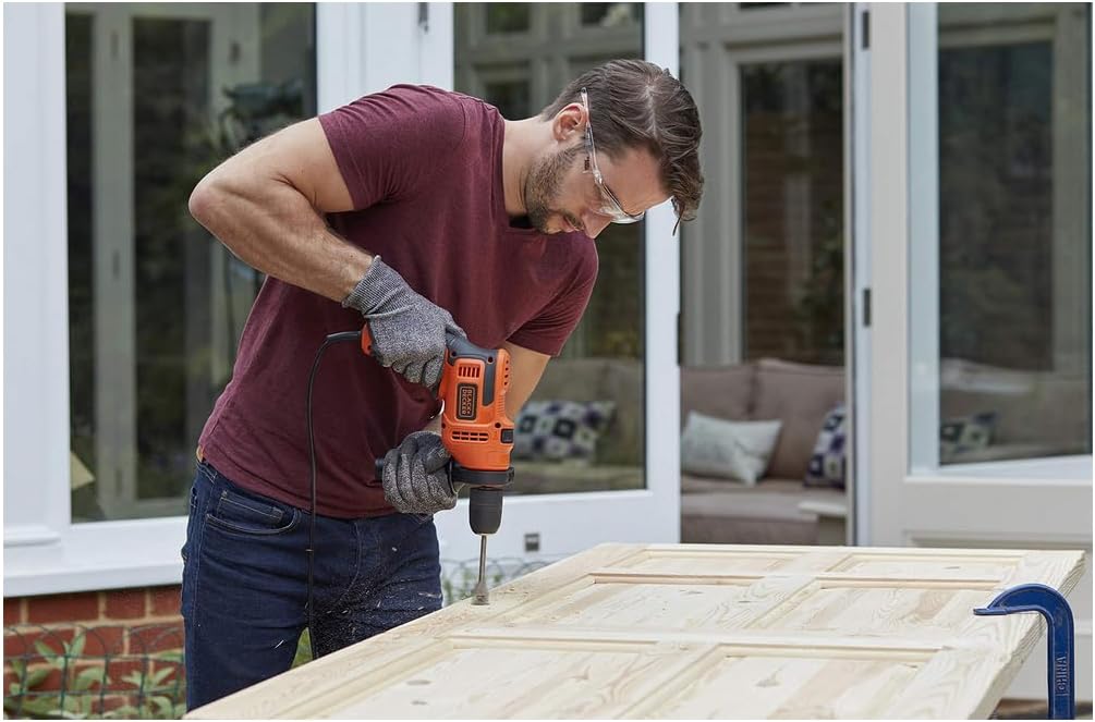 Black+Decker 1-Gang Schlagbohrmaschine (500W, mit 2-tlg. Schnellspannbohrfutter, Rechts-/Linkslauf,