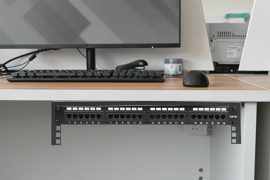 DIGITUS DN-48004 – 19-Zoll Rahmen – 4HE – Universal Wandmontage-Rahmen für 19" Equipment – Vertikal