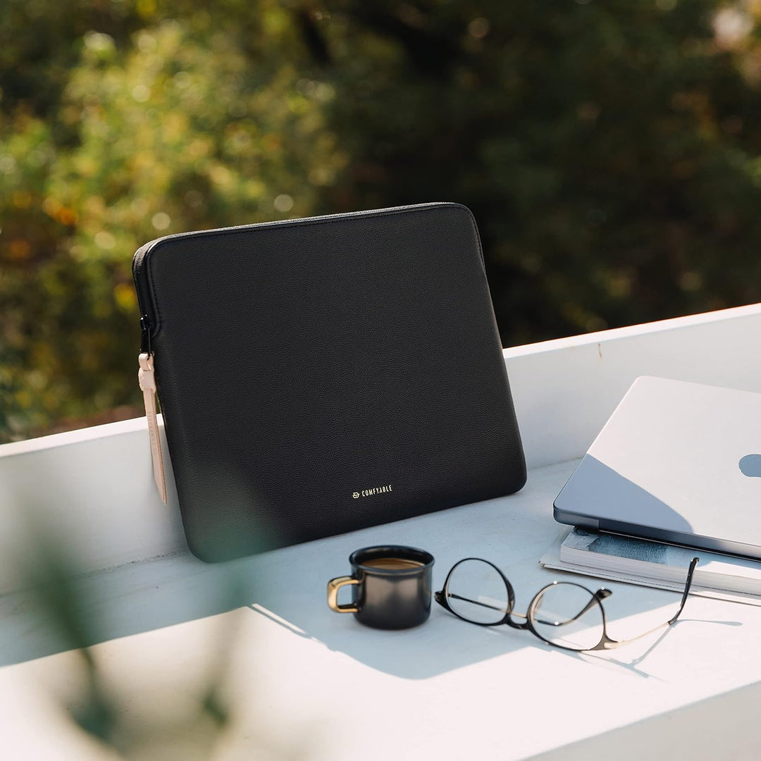 Comfyable Laptophülle aus Leder Kompatibel mit 16 Zoll MacBook Pro M4 M3 M2 M1 2025-2019 & 15 Zoll M