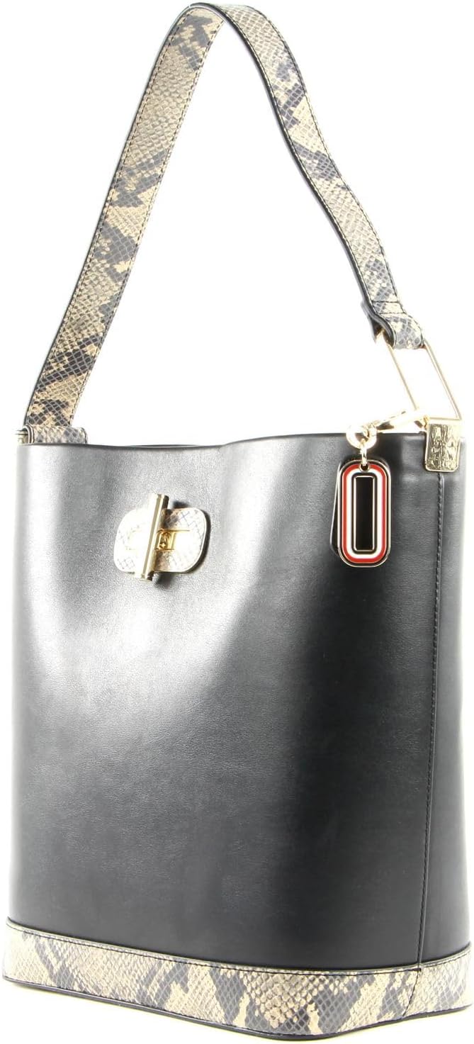 Tommy Hilfiger Leather Statement Bucket Black