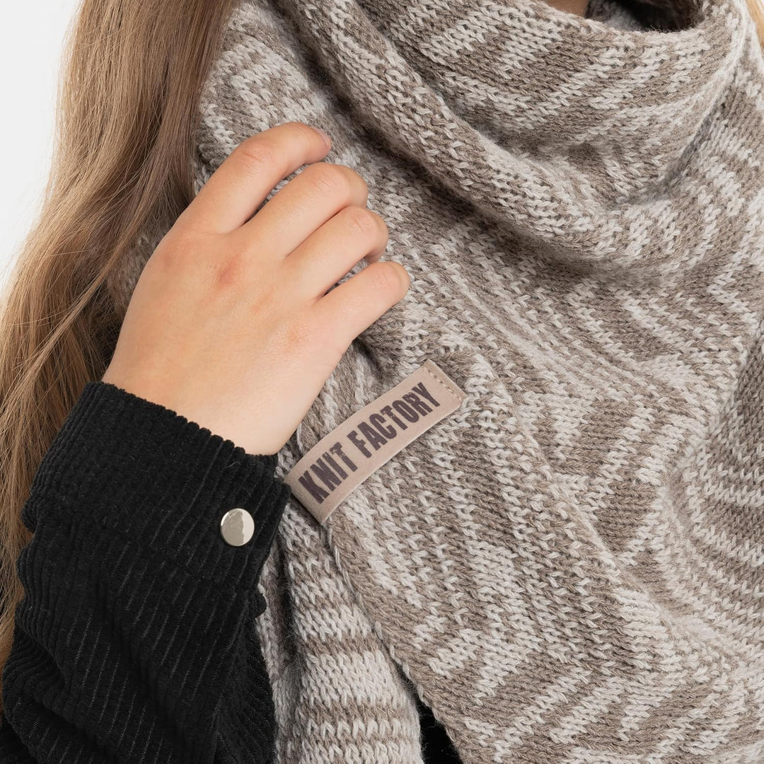KNIT FACTORY - Dreiecksschal Josh - Damen Strickschal mit Wolle - Umschlagtuch für den Herbst und Wi