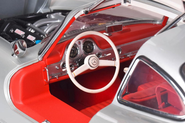 IXO Collections 1:8 IXO Mercedes 300 SL - Modellbau, Standmodellbau, hochwertiger Bausatz, Modellbau